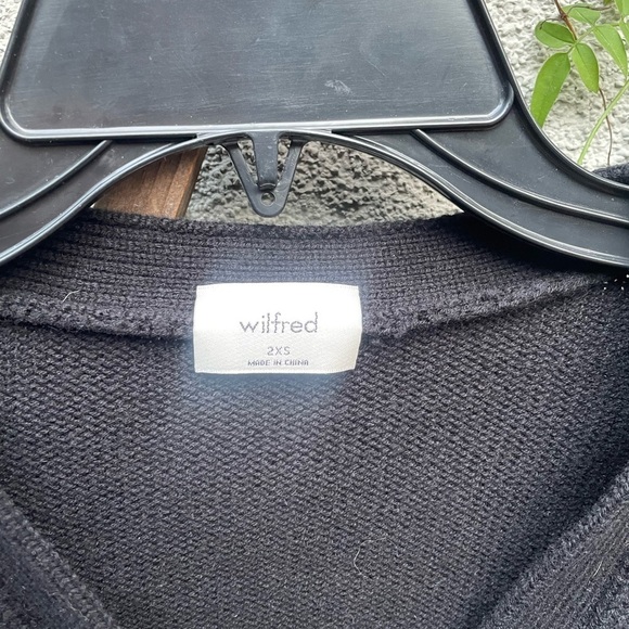 Wilfred Canterbury Cardigan in Black - Picture 4 of 7